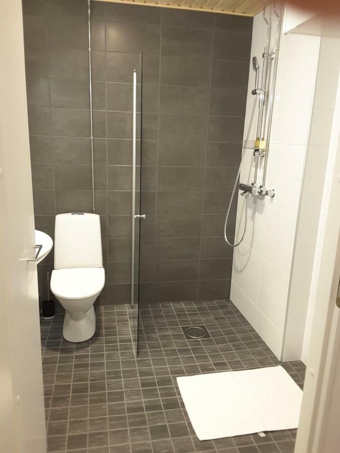 City Apartments With Balcony โรวานิเอมิ ภายนอก รูปภาพ
