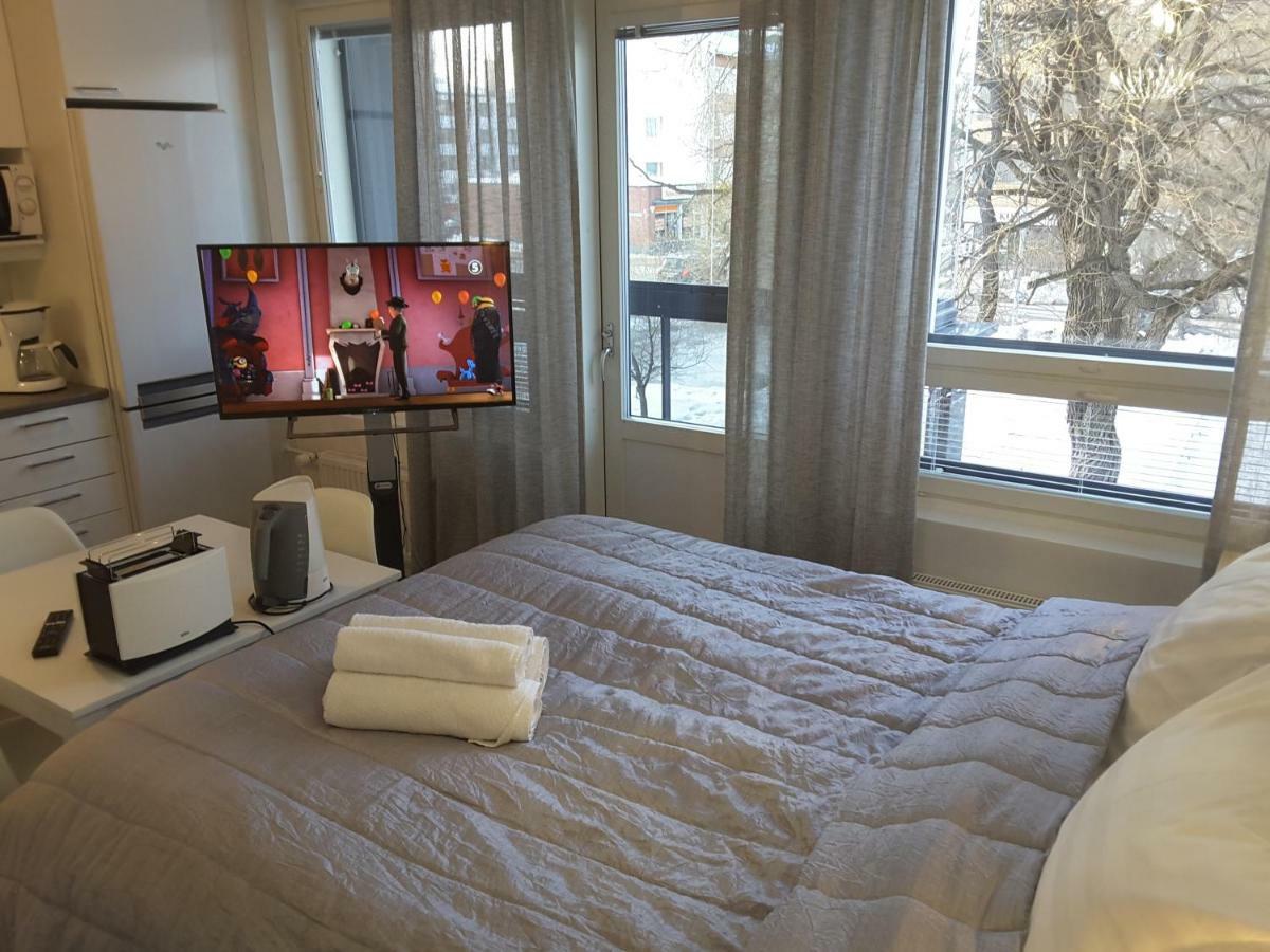 City Apartments With Balcony โรวานิเอมิ ภายนอก รูปภาพ