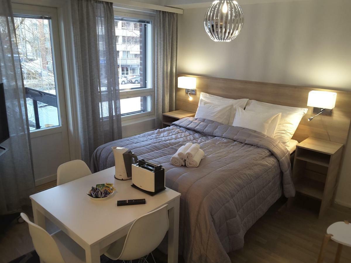 City Apartments With Balcony โรวานิเอมิ ภายนอก รูปภาพ